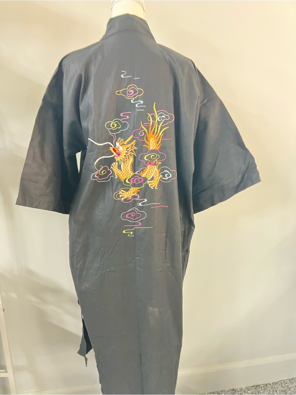 Vintage Black Dragon Embroidered Kimono Robe NWT Medium - Picture 8 of 12